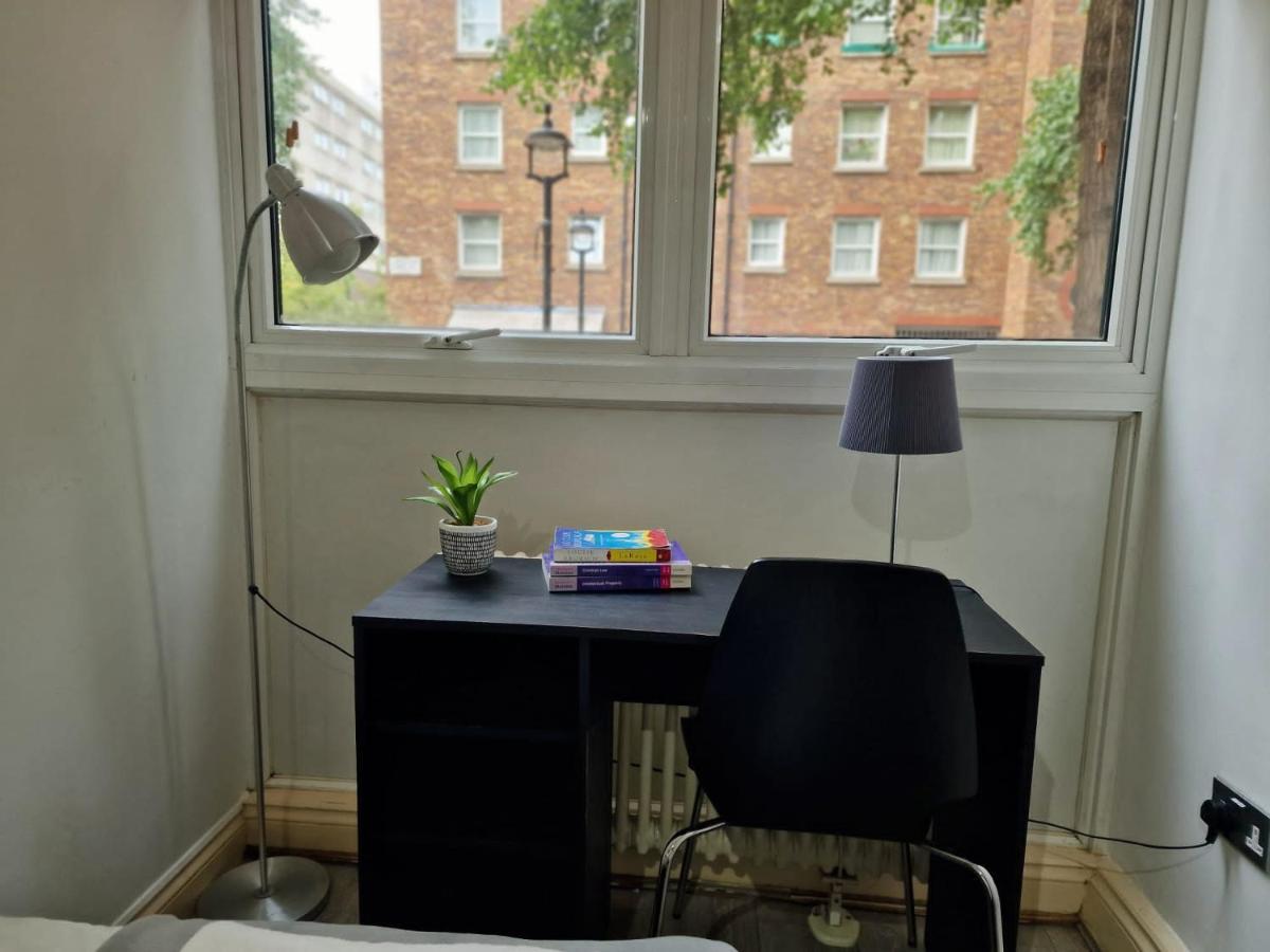 2 Bedrooms Flat In Great Location! Londyn Zewnętrze zdjęcie